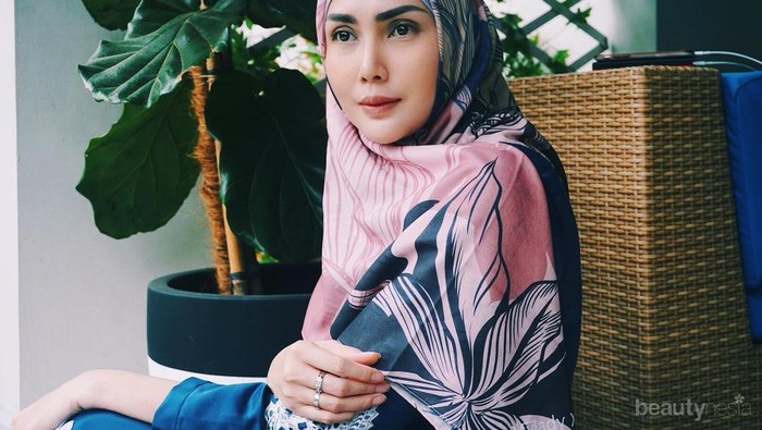 So Inspiring! Memutuskan untuk Berhijab, Ini Style Hijab Fresh Fenita Arie Sekarang!