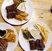 Lagi Di Bekasi? Coba Tempat Makan Murah Ini Yuk!