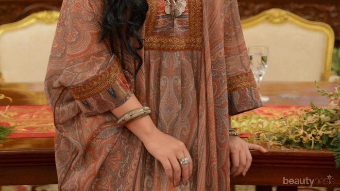 Gaji & Tunjangan Menggiurkan, Sederet Artis Indonesia Ini Pilih Jadi PNS