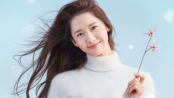 Ubah Kulit Berminyak Jadi Matte Seharian dengan 5 Pressed Powder Korea Ini!