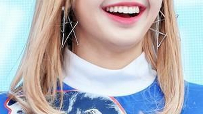 Ingin Gigi Selalu Tampak Indah dan Sehat? Konsumsi Makanan dan Minuman Ini