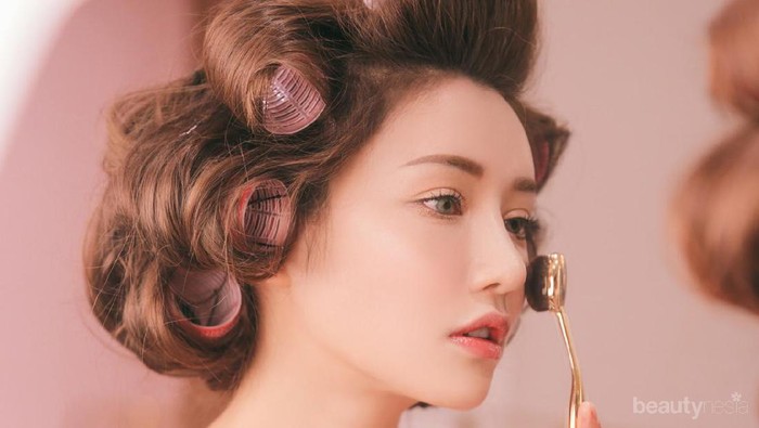 Ladies! Atasi Lingkaran Hitam karena Begadang dengan Trik Makeup Berikut Ini!