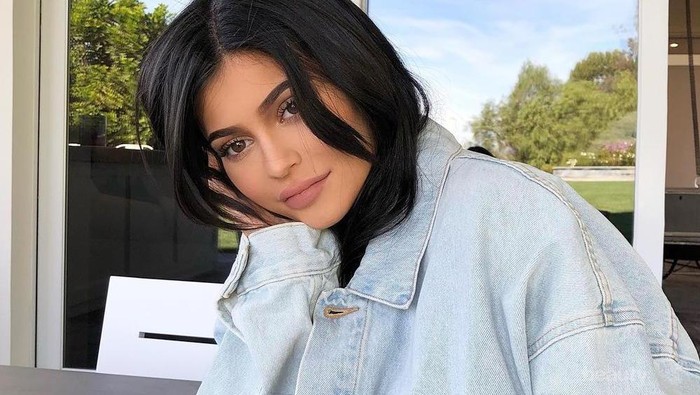 Ini Dia Panduan Memilih Shade Kylie Lip Kit yang Cocok dengan Warna Kulit Kamu!