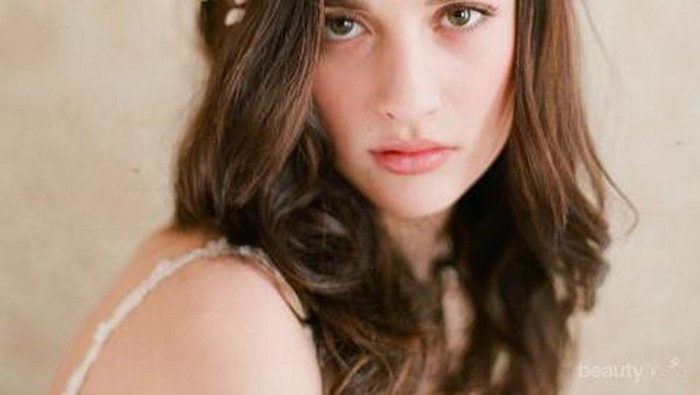 Bertugas sebagai Bridesmaid? Ini Inspirasi Make Up yang Patut Kamu Coba, Ladies!