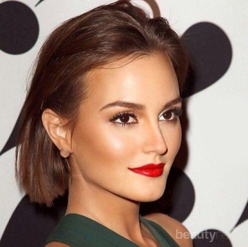 img-title Ladies, Inilah Tips Makeup Malam yang Berfokus Pada Bibir yang Bisa Kamu Coba!