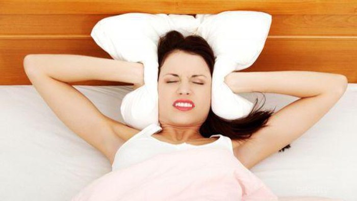 6 Cara Kembali Tidur Nyenyak Saat Tiba-tiba Terbangun di Tengah Malam
