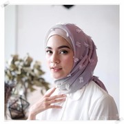 Hijabers, Ragu Menggunakan Hijab Rubiah? Ini Dia Padu Padannya Agar Kamu Secantik Para Selebgram!