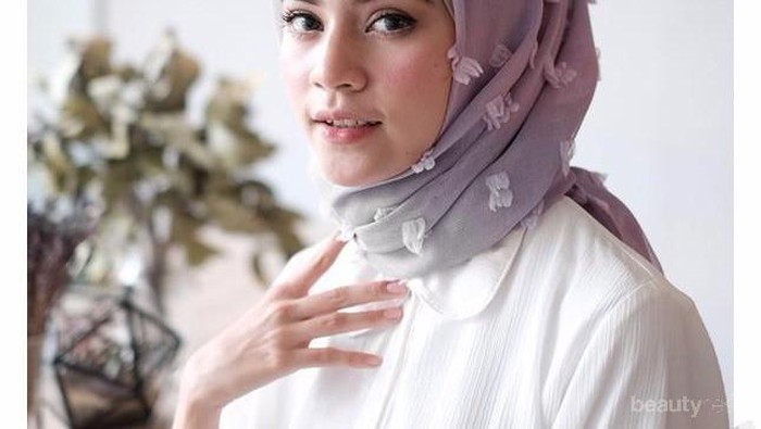 Hijabers, Ragu Menggunakan Hijab Rubiah? Ini Dia Padu Padannya Agar Kamu Secantik Para Selebgram! Hijabers, Ragu Menggunakan Hijab Rubiah? Ini Dia Padu Padannya Agar Kamu Secantik Para Selebgram!