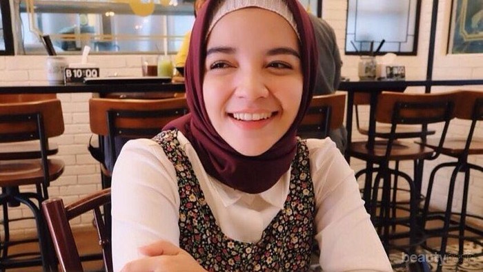 Inilah Warna-warna Hijab Wajib Punya yang Bikin Wajah Terlihat Lebih Putih dan Cerah Inilah Warna-warna Hijab Wajib Punya yang Bikin Wajah Terlihat Lebih Putih dan Cerah