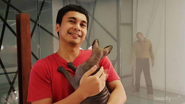 Kesaksian Raditya Dika Soal Hantu di Rumahnya, Bikin Merinding!