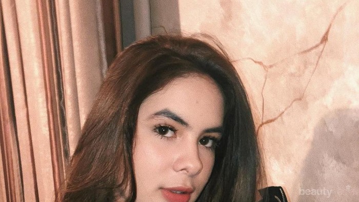 Tren Kecantikan Baru, Teknik Slugging yang Terdengar Asing Ini Ternyata Mudah untuk Ditiru!