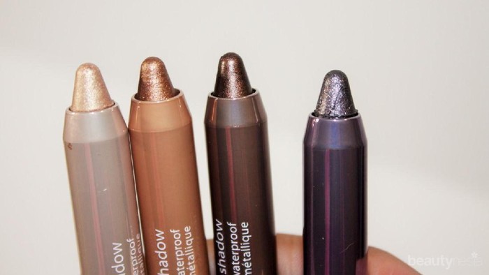 Tips Mudah Menggunakan Stick Eyeshadow Langsung dari Make Up Artist!