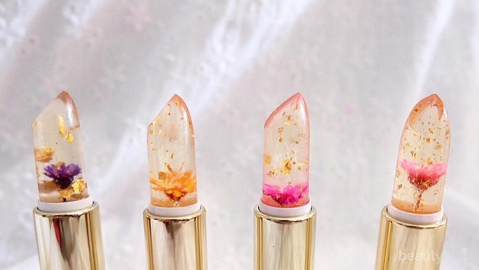 Ladies, Masih Ingat dengan Lipstik Kailijumei yang Sensasional Ini? Ladies, Masih Ingat dengan Lipstik Kailijumei yang Sensasional Ini?
