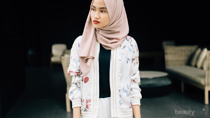 Jangan Kalah Sama Milea! Inspirasi Jaket Baseball untuk Hijabers Ini Akan Membuat Tampilanmu Semakin Keren!