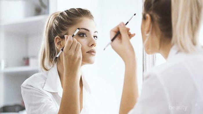 Tips Touch Up Makeup untuk Kembalikan Kesempurnaan Riasan