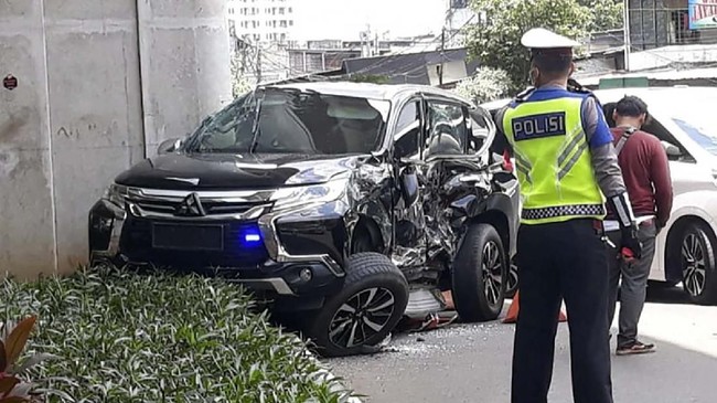 Mitsubishi Pajero Sport produksi Thailand pernah diuji tabrak oleh ASEAN NCAP pada 2016, hasilnya 5 bintang.