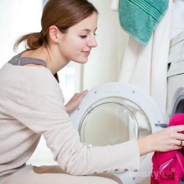 img-title Wow, Noda di Pakaian Jadi Mudah Hilang, Ternyata Hanya Begini Caranya!