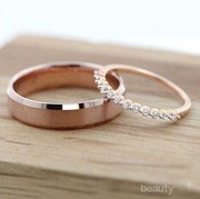 Ternyata Ini Toh Alasan Kenapa Cincin Pernikahan Dipakai di Jari Manis, Bukan di Jari Lainnya!
