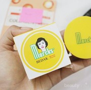 Kalau Lagi Jerawatan, Boleh Pakai Bedak Marcks Gak??