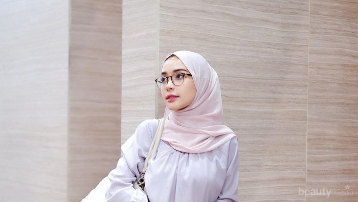 Jangan Salah Pilih! Ini Dia Bentuk Frame Kacamata yang Cocok Untuk Para Hijabers
