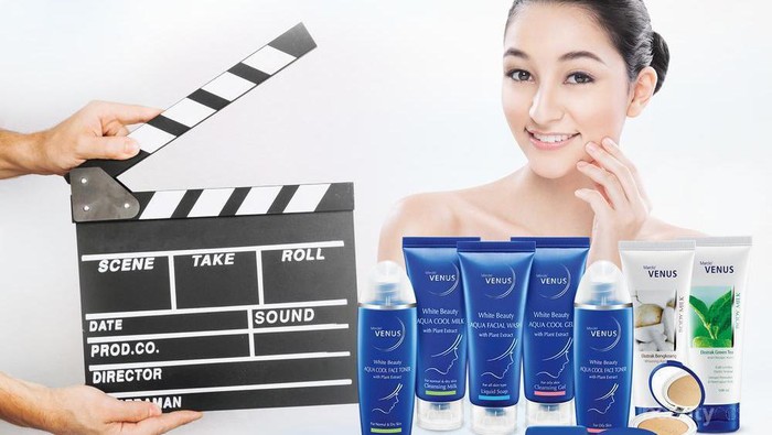 Bukan hanya bedak, Marcks' juga punya produk lain! Bukan hanya bedak, Marcks' juga punya produk lain!