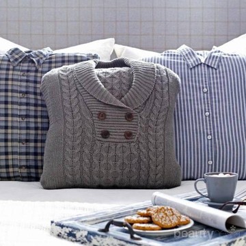 img-title Punya Banyak Kaos Bekas di Lemari? Daur Ulang Kayak Gini Yuk!
