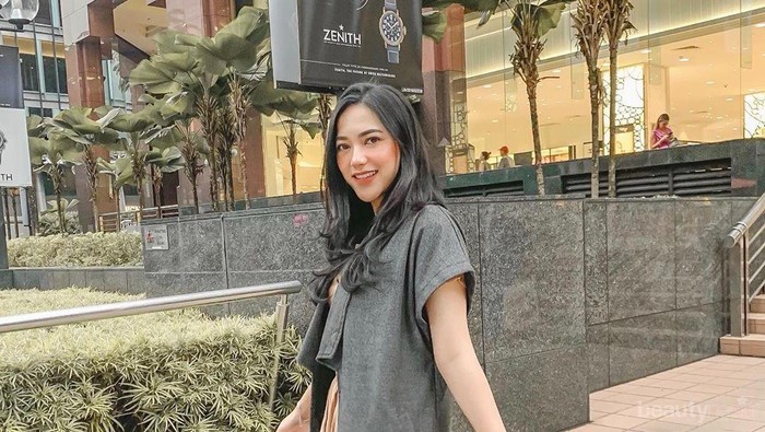 Dress ala Korea yang Bikin Kamu Keliatan Gemes!