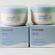 Dear, Ada yang Pakai Wardah Lightening Day and Night Cream? Apakah Terbukti Memutihkan?