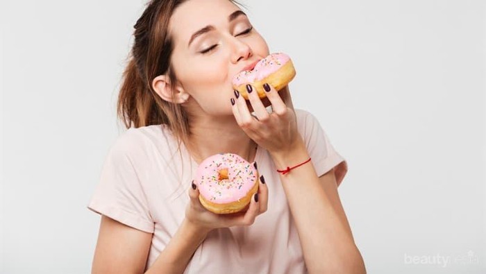 Makanan Ini Ternyata Harus Dihindari Saat Menstruasi, Simak Yuk!