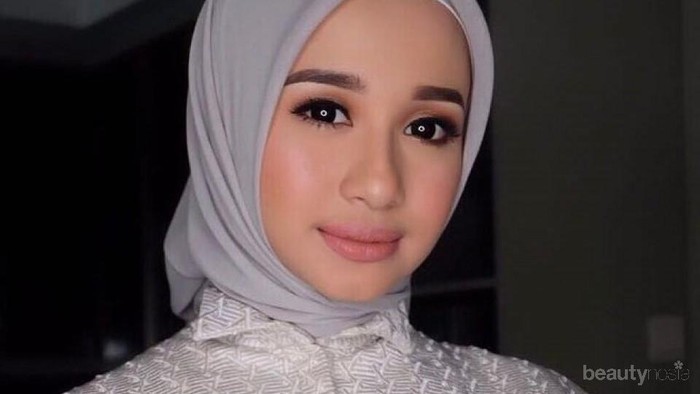 Ternyata Ini Bahan Kerudung Andalan Laudya Cynthia Bella untuk Tampilan Simpel dan Modisnya