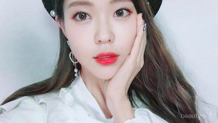 Tetap Soft Namun Elegan, 2 Makeup Look ala Korea Ini Bisa Kamu Coba Untuk Sehari-hari ataupun Ke Pesta!