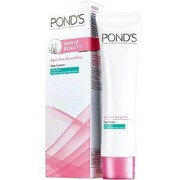 #FORUM Kulit Berminyak dan Berjerawat, Pakai Sunscreen atau Day Cream Terlebih Dahulu?