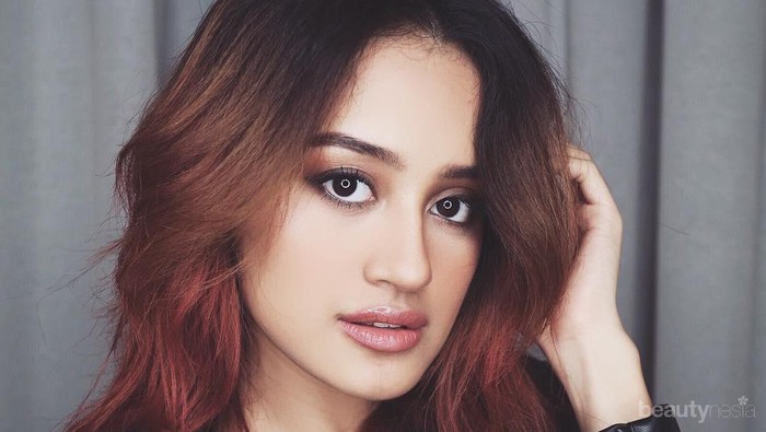 Mata Sayu Berubah Jadi Lebih Fresh Berkat Tips Pakai Eyeliner Berikut Ini!