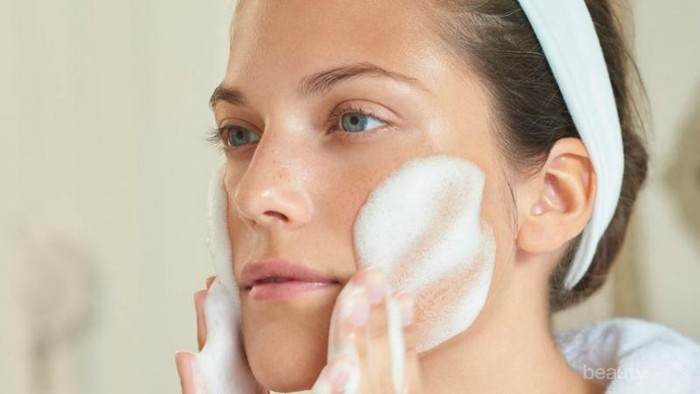 #FORUM Hmmm.. Menurut kalian penting gak sih melakukan double cleansing??