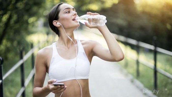 Mau Tetap Olahraga Saat Cuaca Panas? Ini Tipsnya Ladies!