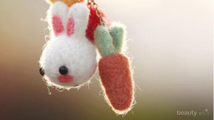 Ear Dust Plug, Aksesori Lucu untuk Smartphone