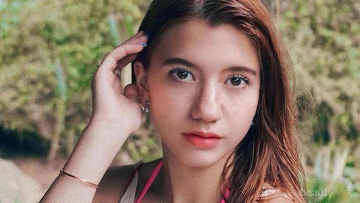 Tips & Trik Makeup untuk Kamu yang Punya Freckles