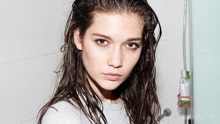 #FORUM Bener Gak Sih Tidur dengan Rambut Basah Bikin Rambut Bau dan Bercabang?? #FORUM Bener Gak Sih Tidur dengan Rambut Basah Bikin Rambut Bau dan Bercabang??