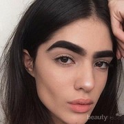 Ladies, Lebih Baik Keluar Rumah Gak Pakai Alis atau Gak Pakai Lipstick??? Bahas Di Sini Yuk!