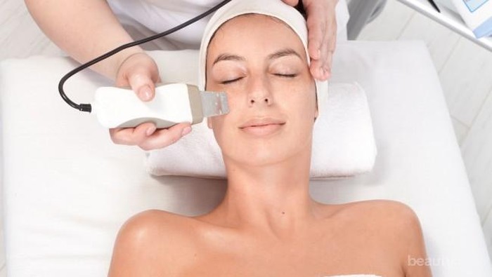 5 Cara Perawatan Facial Ala Klinik Kecantikan Ini Bisa Kamu Lakukan Sendiri di Rumah Lho!