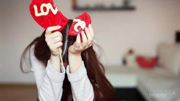 Terbukti Masih Sering Ingat Mantan, Ini Dia 5 Zodiak yang Paling Susah Move On!