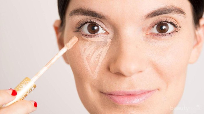 Ladies, Begini Cara Mengatasi Makeup yang Cracking di Bawah Mata