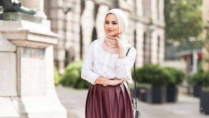 Tampil Lebih Proporsional Dengan Tips Memilih Rok Hijab Untuk Hijabers Bertubuh Tinggi