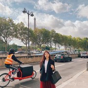 Jalan-jalan di Paris, Begini Potret Cantik Bae Suzy yang Makin Manis