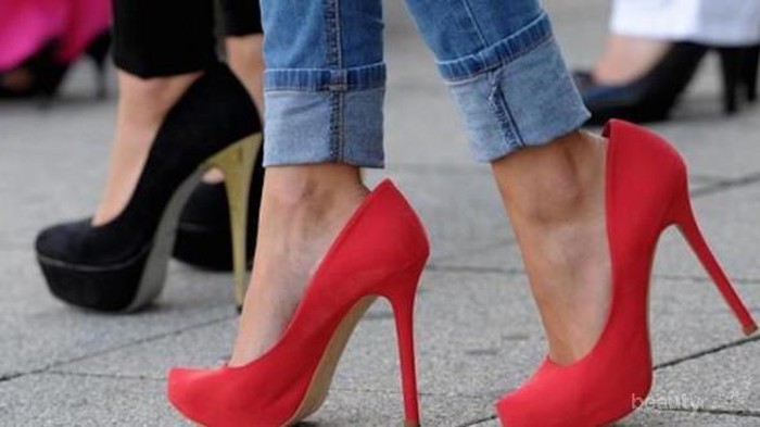 Sepatu yang Baru Kamu Beli Ternyata Kebesaran? Atasi dengan Cara Berikut Ini