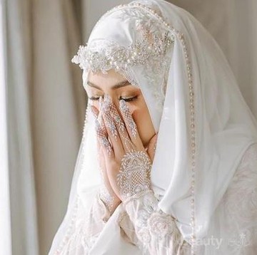 Inspirasi Gaun Pengantin Muslimah ala Artis Indonesia