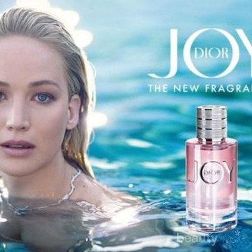Suka Parfum Aroma Floral Fruity dan Feminin? Coba Pakai Joy by Dior
