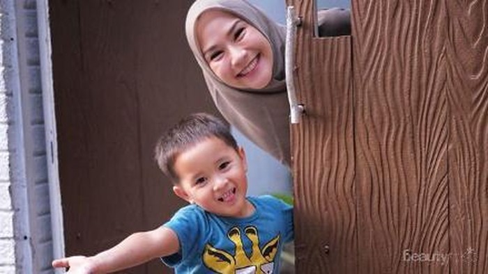 Zaskia Adya Mecca Dibilang Jahat Sama Anak Sendiri, Kok Bisa?