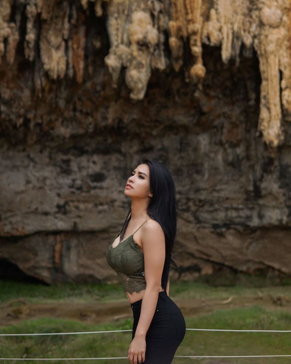 Maria Vania menjadi sosok presenter yang sangat dikagumi oleh para lelaki&period; Setiap unggahannya di Instagram selalu bisa menarik perhatian&period;