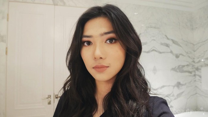 Berprestasi Tanpa Sensasi, 5 Artis Indonesia Ini Diklaim Tidak Punya Haters!